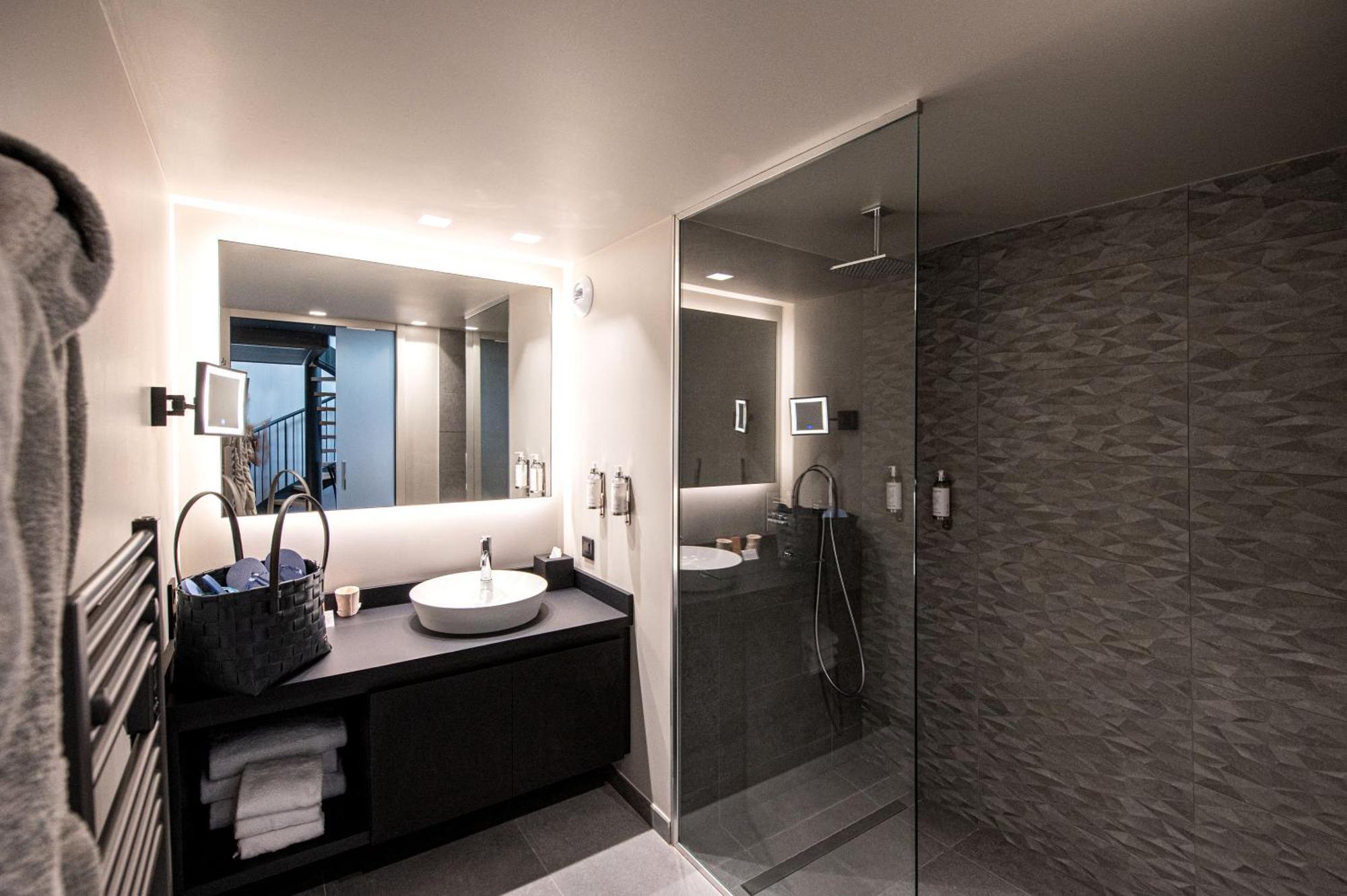Best Western Premier Le Chapitre Hotel And Spa Remiremont Exterior photo